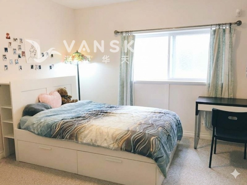 260425234246_Room 2-1.jpg